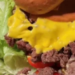 zapomente-na-mcdonalds-cheeseburgerovy-salat-ktery-chutna-lepe-nez-jakykoli.webp.webp